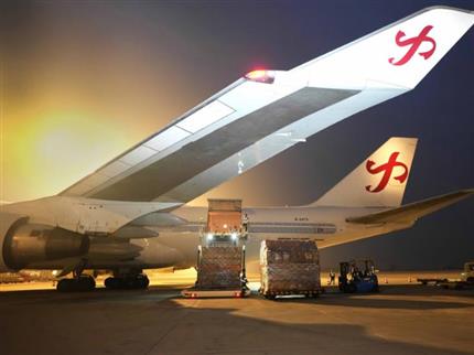 61.1萬噸！鄭州機(jī)場(chǎng)貨運(yùn)量已超去年 “雙貨航”支撐鄭州樞紐貨運(yùn)再突破